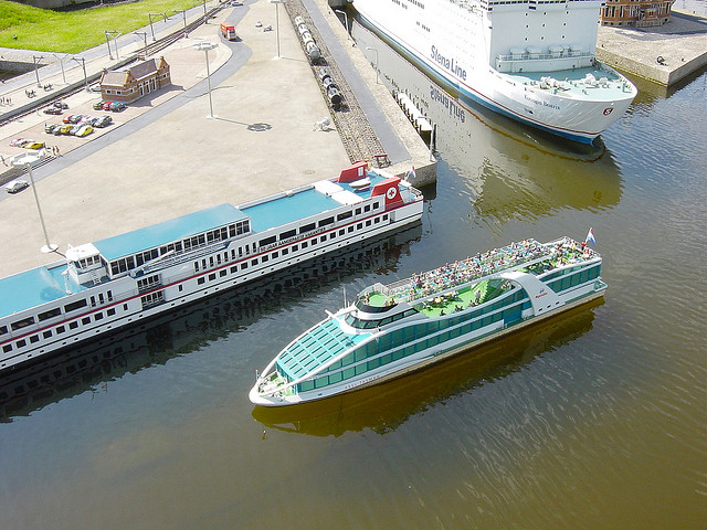 Miniature boats at Madurodam