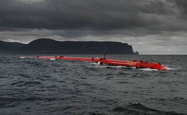 Pelamis wave turbine prototype in Scotland